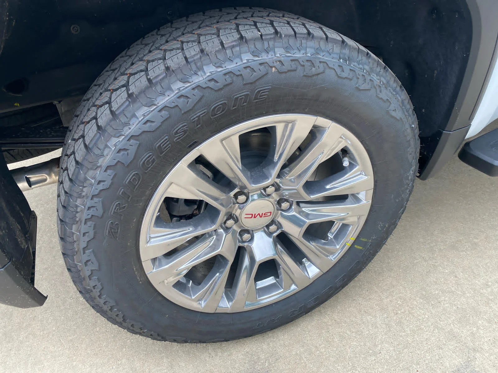 New 2026 Glacier White Tricoat GMC Denali image 27