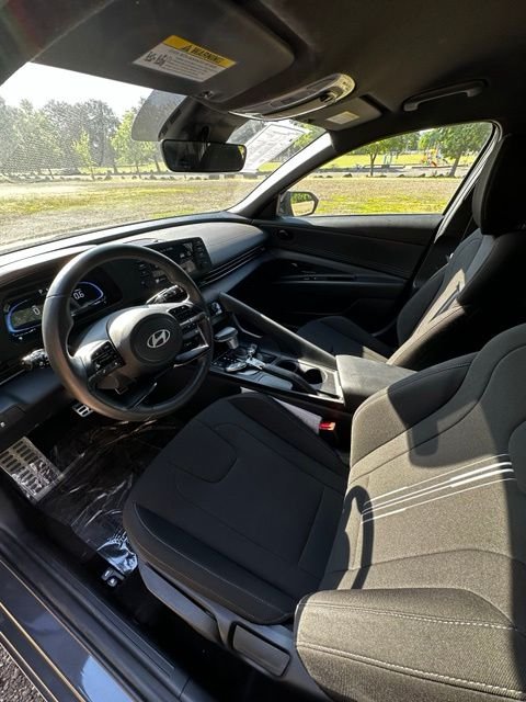 Certified Used 2025 Gray Hyundai SEL Sport image 13