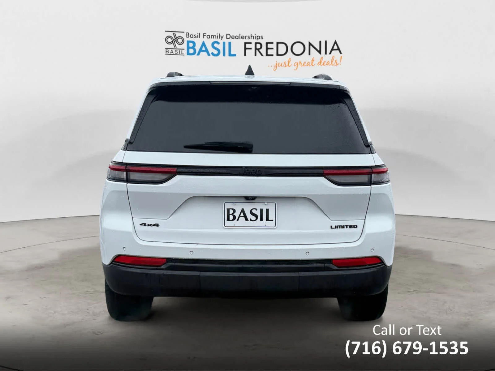 Used 2024 Bright White Jeep Limited image 10