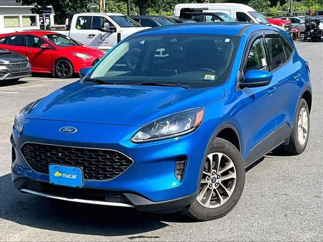 Used 2020 Blue Ford SE image 3