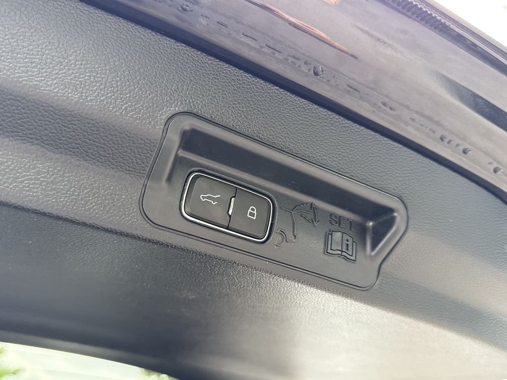 Used 2023 Black Ford XLT image 34