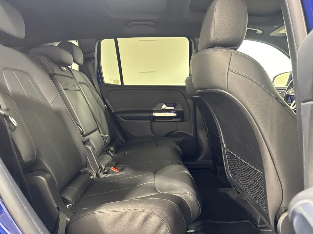 Used 2022 Galaxy Blue Metallic Mercedes-Benz GLB 250 image 25