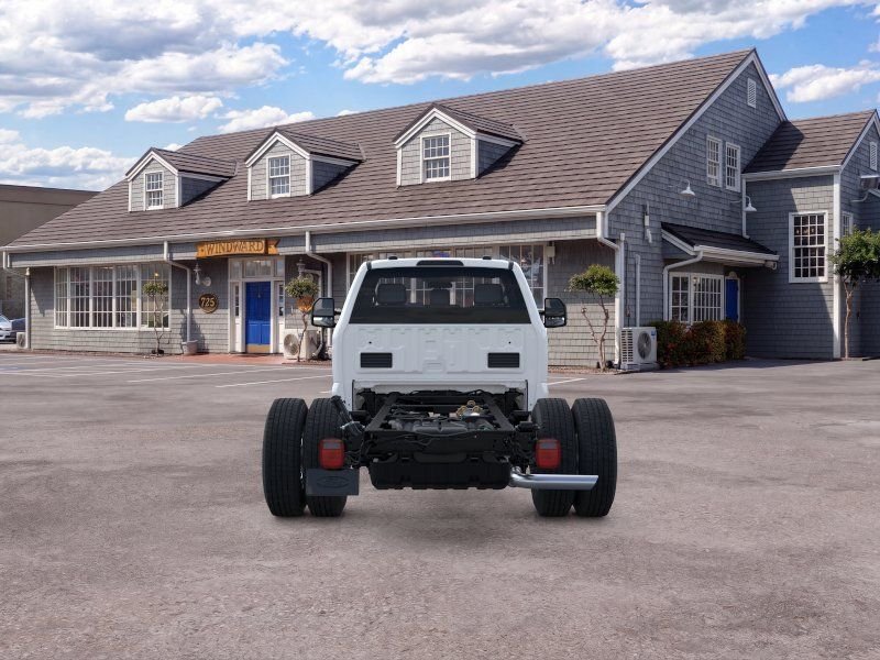 New 2025 Oxford White Ford XL image 5