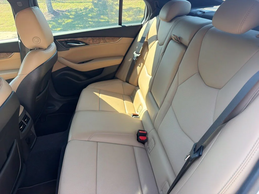Used 2025 Crystal White Tricoat Cadillac Premium Luxury image 10