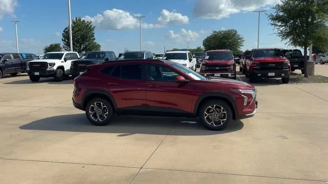 Used 2024 Chevrolet Trax LT with VIN KL77LHE25RC048603 for sale in Waxahachie, TX