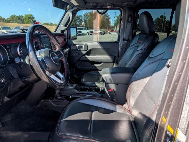 Used 2022 Gray Jeep Rubicon image 9
