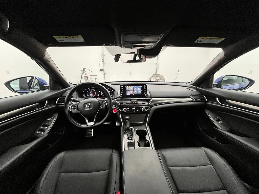 Used 2019 Blue Honda Sport image 4