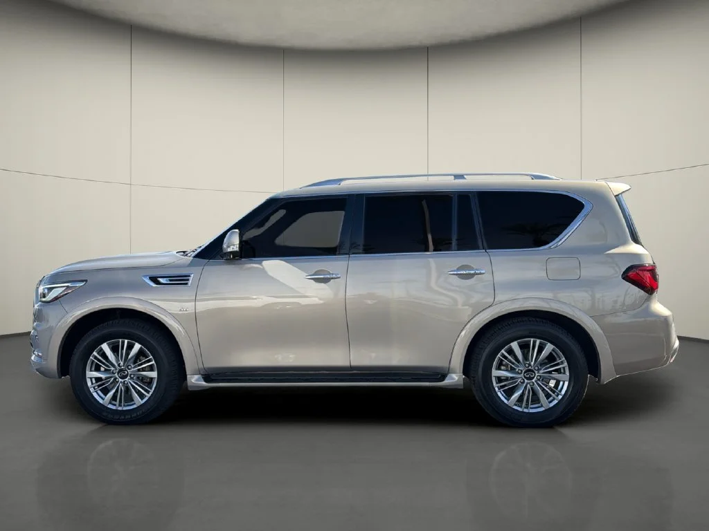 Used 2020 Beige INFINITI LUXE image 4