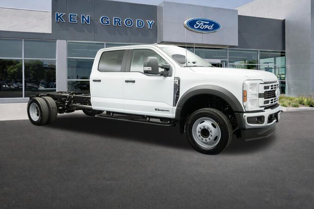 2026 Ford F-550 Super Duty Chassis Cab