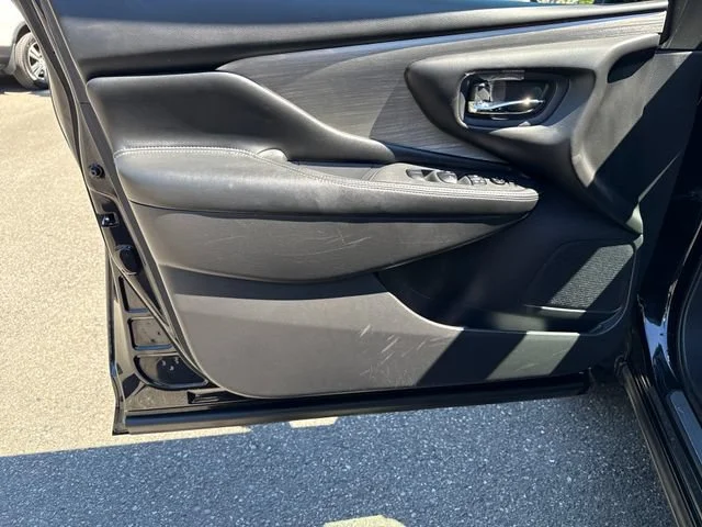 Used 2017 Magnetic Black Metallic Nissan SV image 15