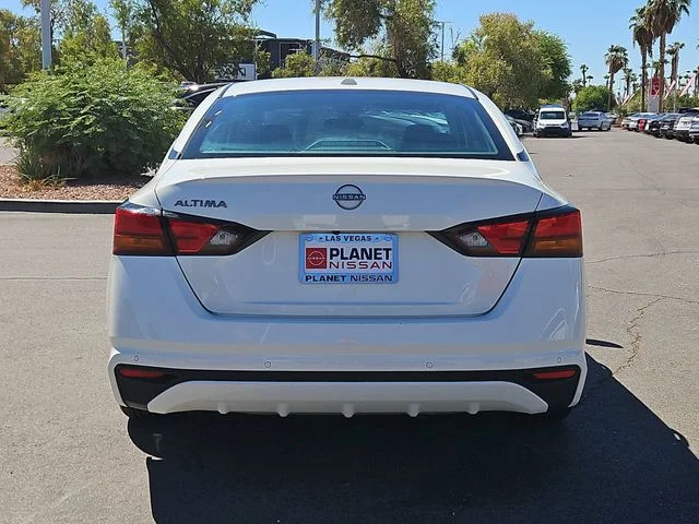 Certified Used 2025 Glacier White Nissan 2.5 SV image 8