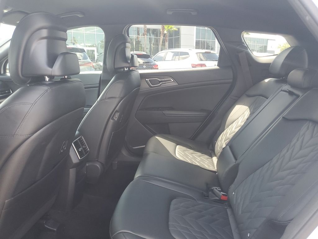 Used 2024 White Kia X-Line image 12