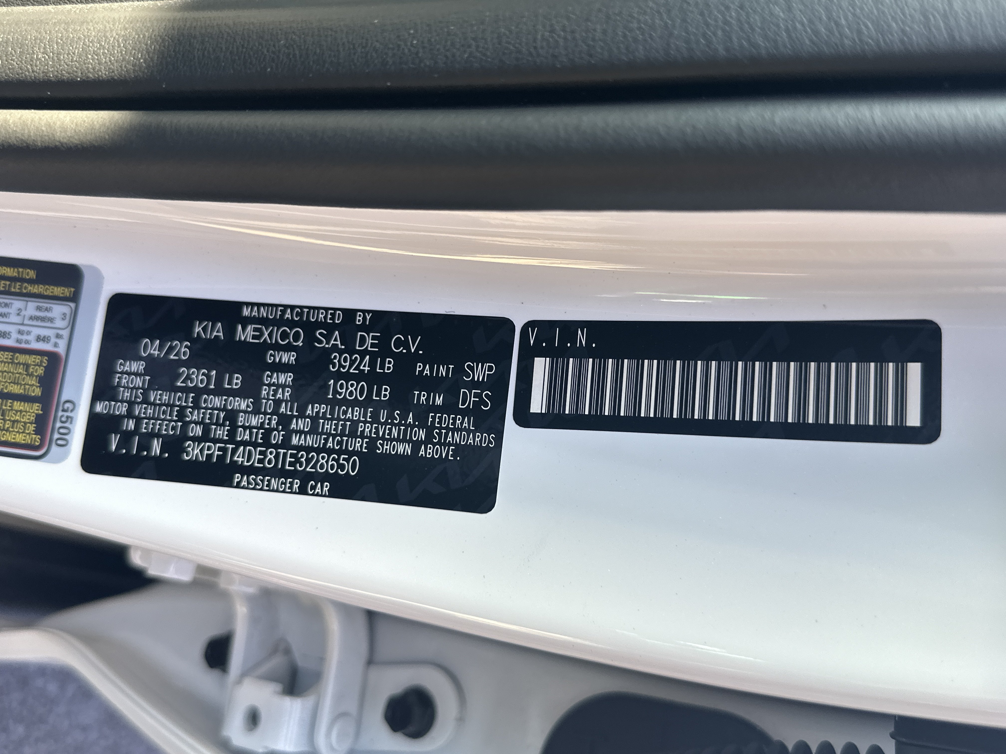 New 2026 Snow White Pearl Kia LXS image 28