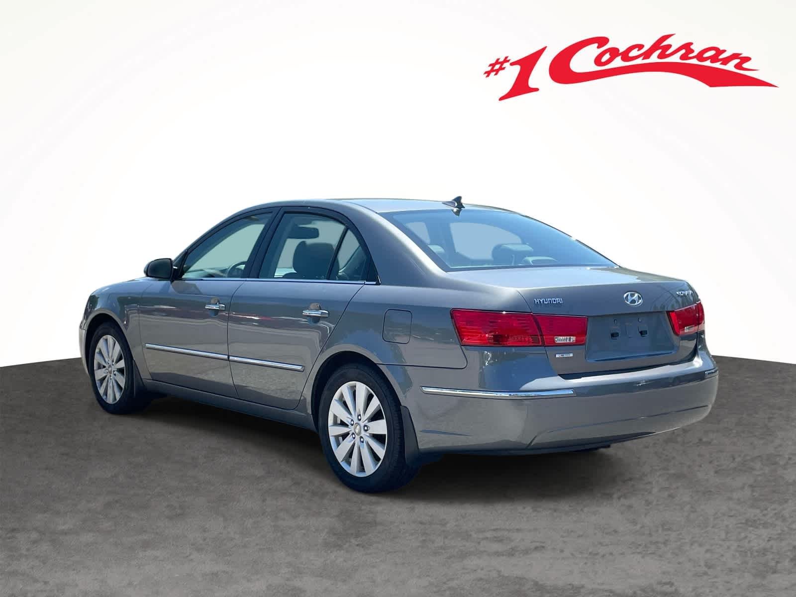 Used 2010 Willow Gray Hyundai Limited PZEV image 12