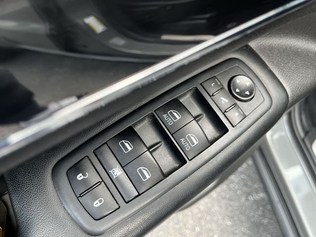 Used 2020 Gray Jeep Trailhawk image 17