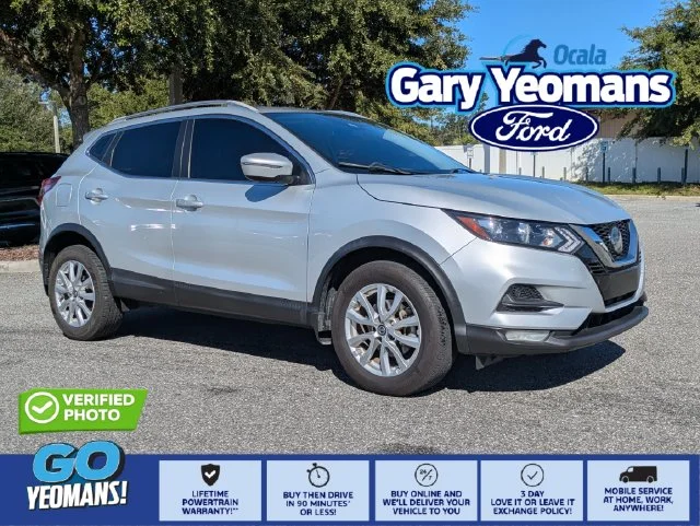 Used 2021 Brilliant Silver Metallic Nissan SV image 1