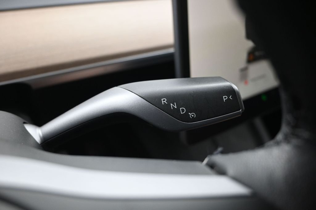 Used 2022 Midnight Silver Metallic Tesla Performance image 20