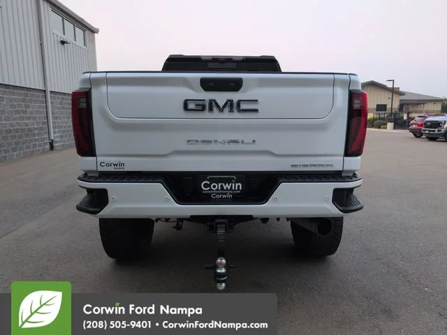 Used 2024 White GMC Denali Ultimate image 4