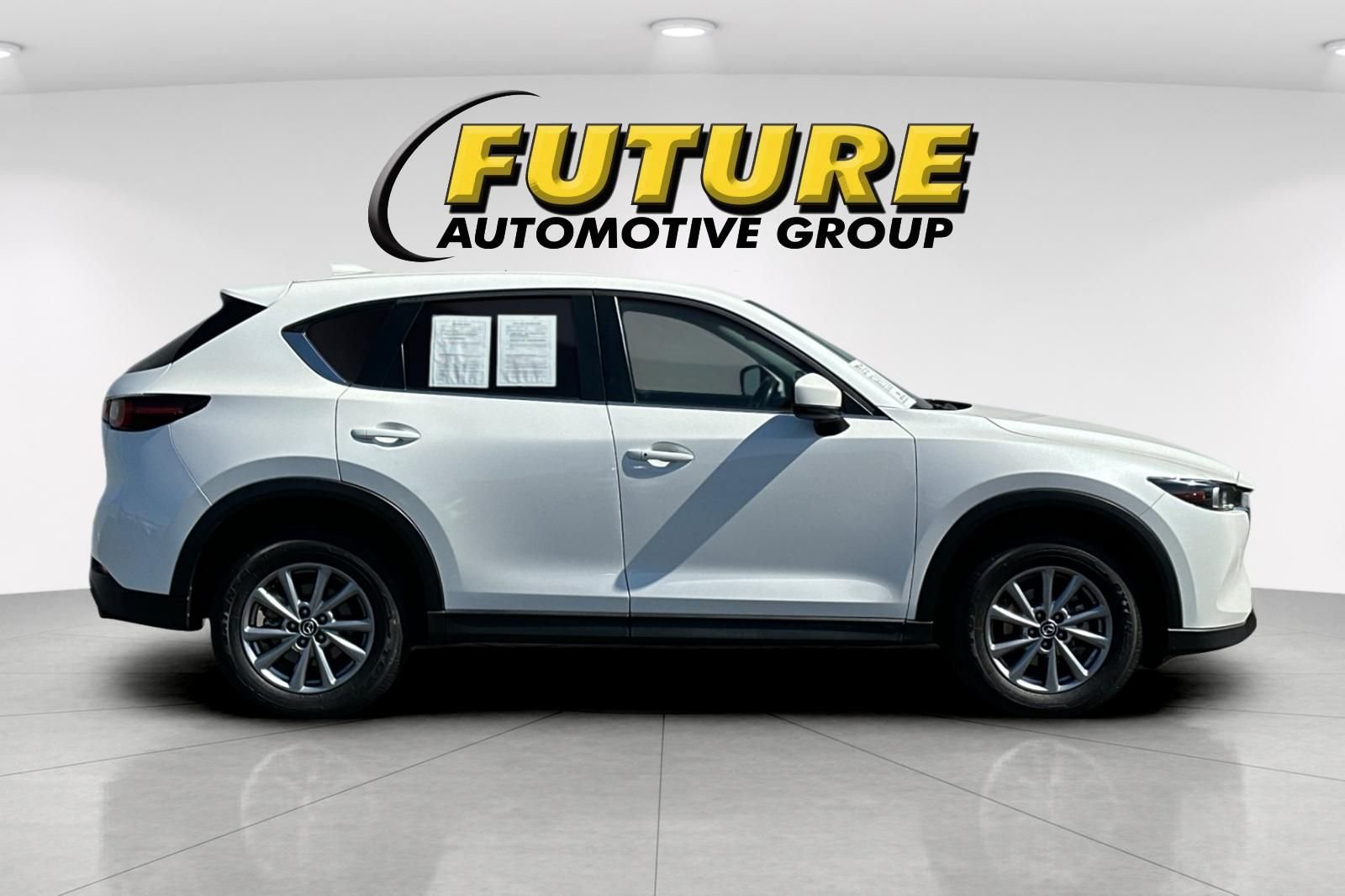 Used 2022 White Mazda 2.5 S Preferred Package AWD image 3
