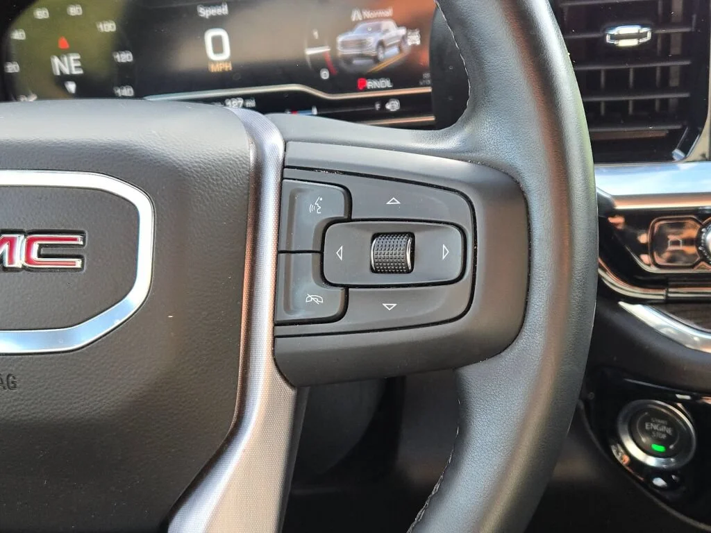 Used 2025 Blue GMC Elevation image 26