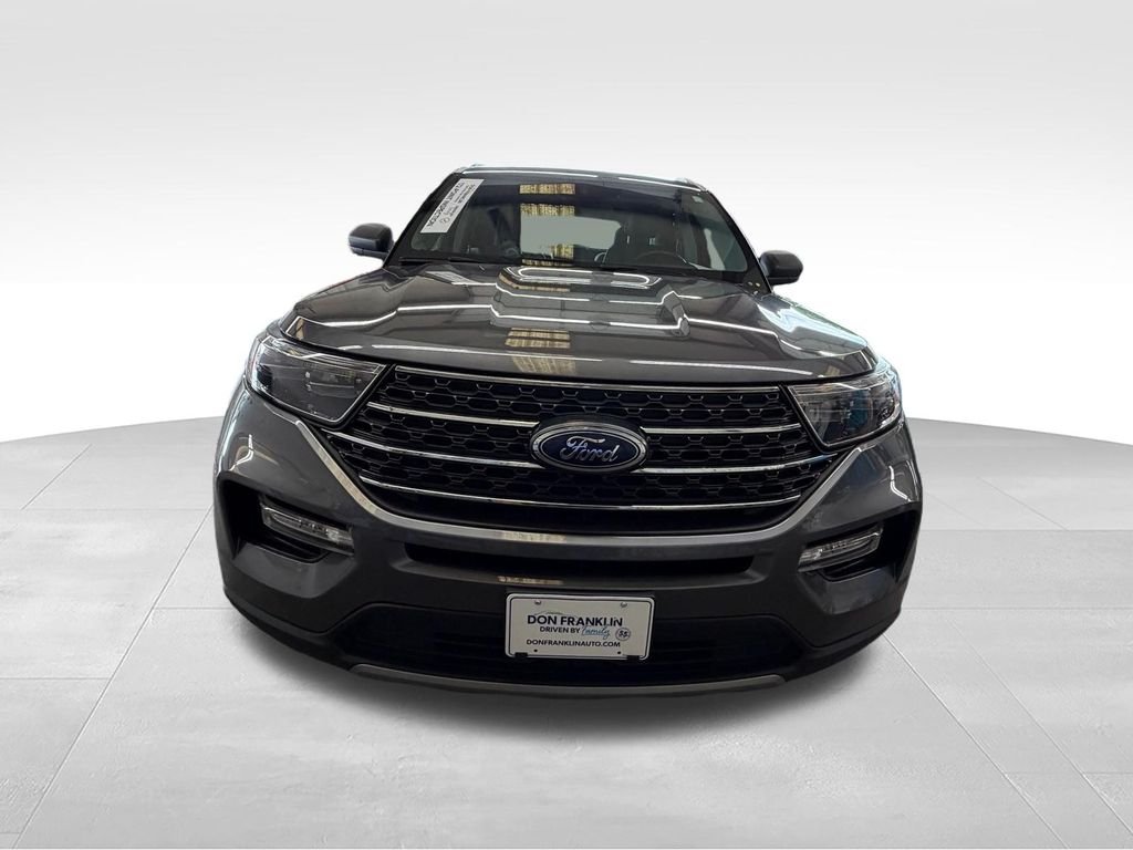 Used 2023 Gray Ford XLT image 9