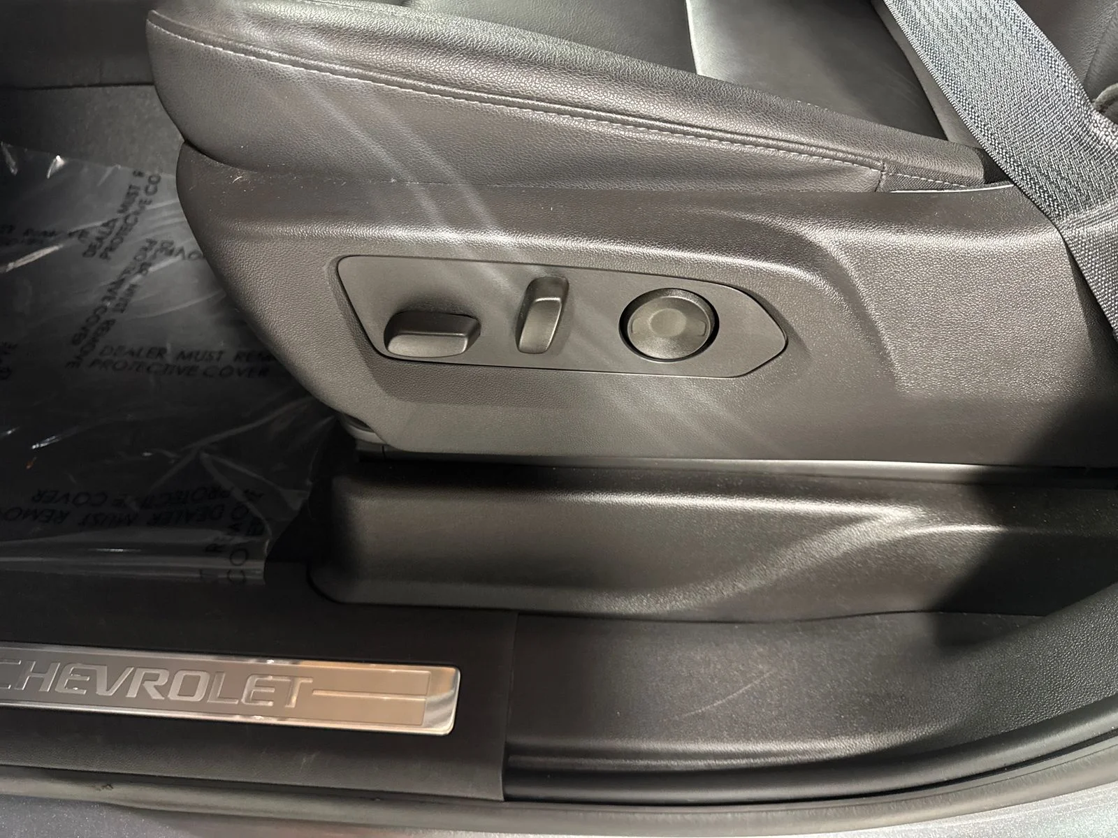 Used 2025 Gray Chevrolet LT image 15
