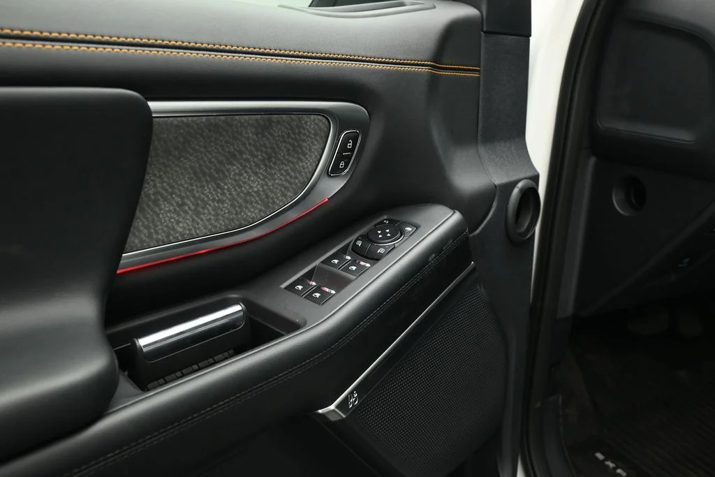 New 2026 Star White Metallic Tri-Coat Ford Tremor image 9