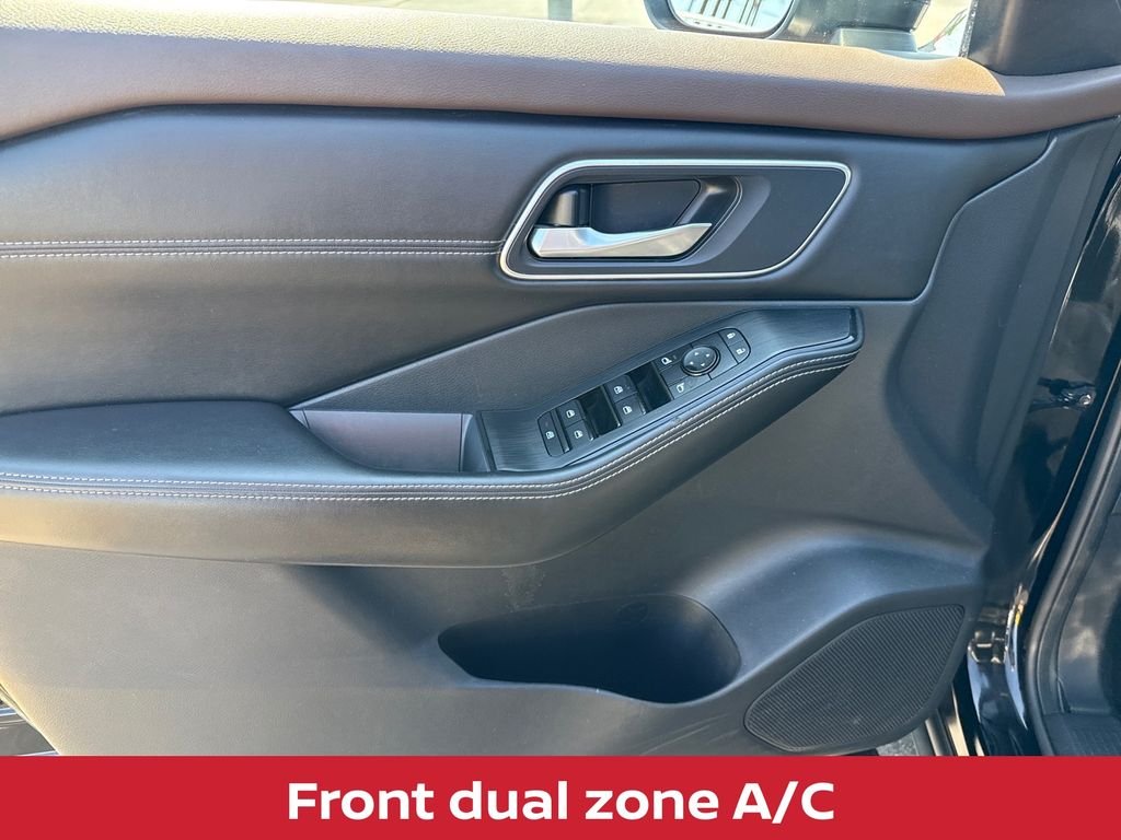 Used 2021 Super Black Nissan SV premium w/heated seats & panoramic roof image 14