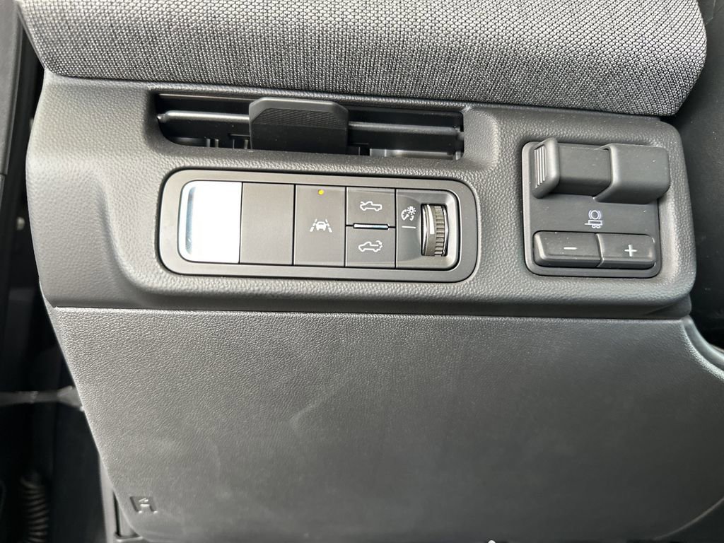 2026 GMC Sierra EV Elevation - Photo 19