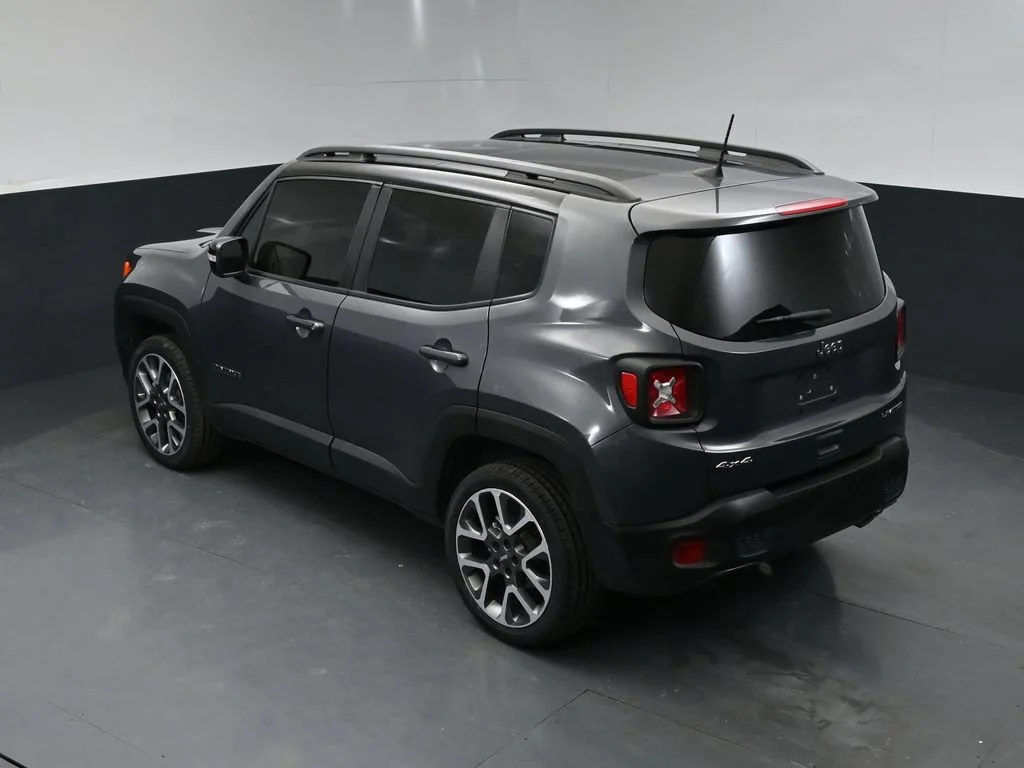 Used 2022 Gray Jeep Limited image 33
