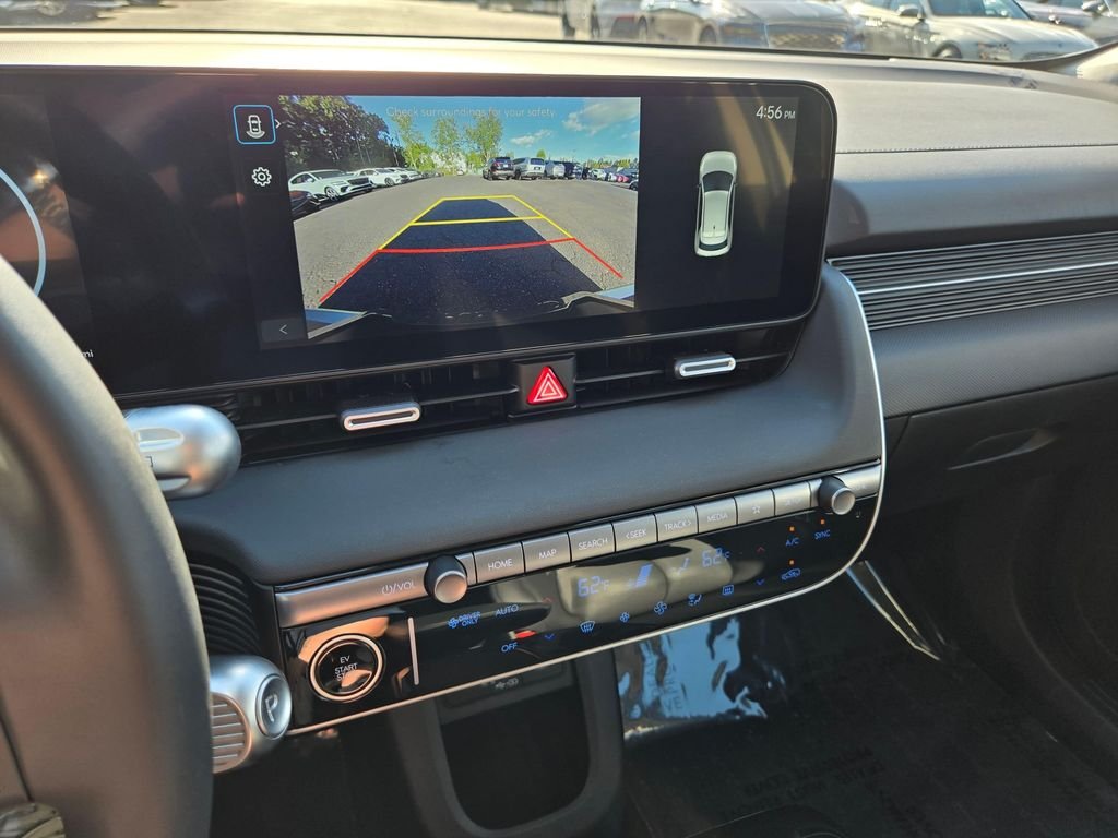 Used 2025 Atlas White Hyundai SEL image 26