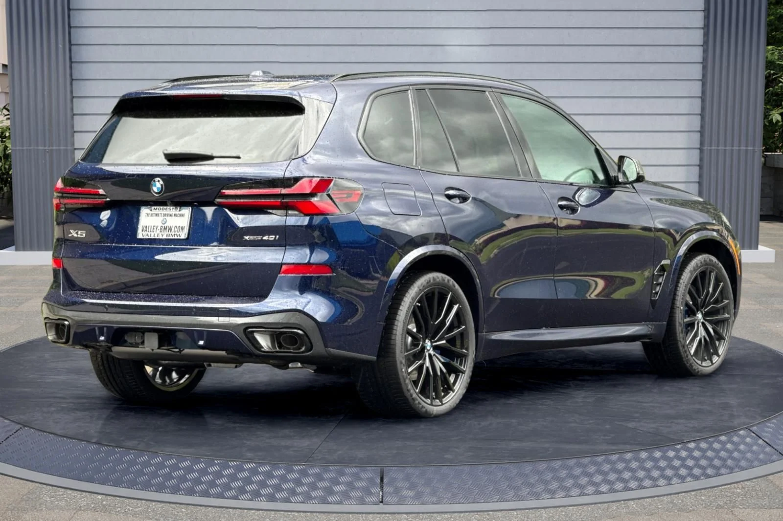 New 2026 Blue BMW xDrive40i image 4