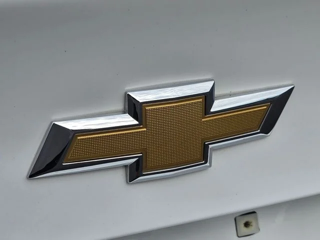 Used 2023 White Chevrolet LS image 17