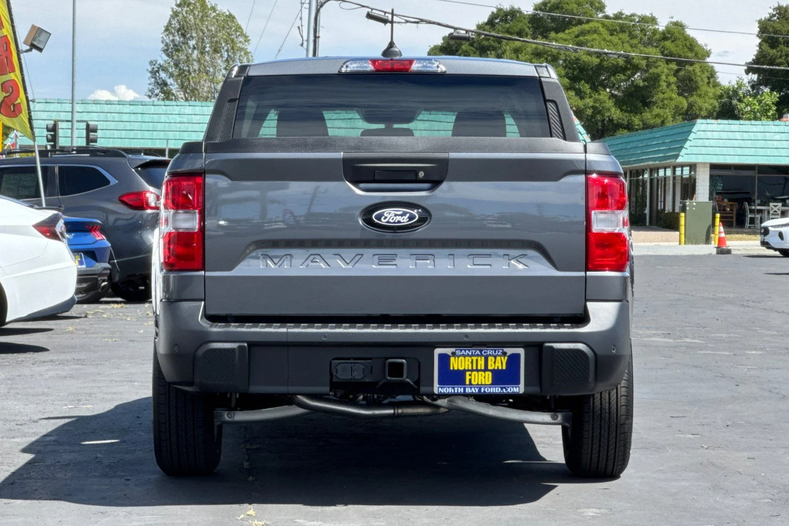 New 2026 Carbonized Gray Metallic Ford XLT image 5