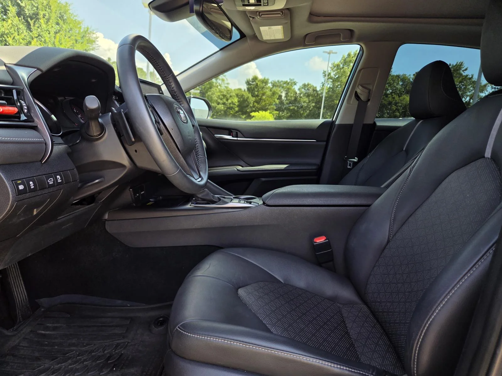 Used 2023 Midnight Black Metallic Toyota XSE Auto (Natl) image 10