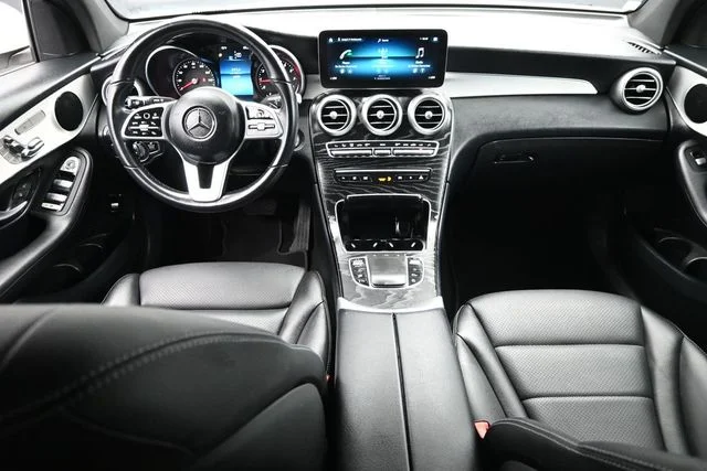 Used 2022 White Mercedes-Benz GLC 300 image 10