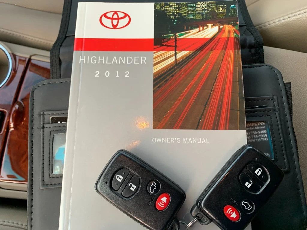 Used 2012 White Toyota Limited image 9
