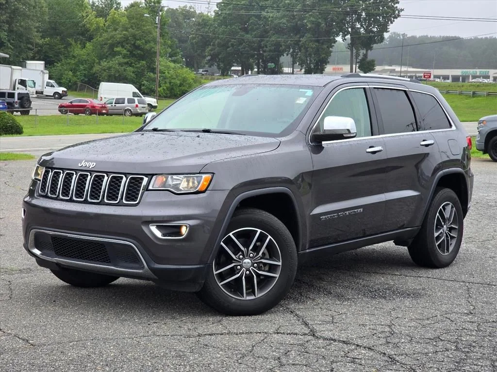 Used 2017 Gray Jeep Limited image 2