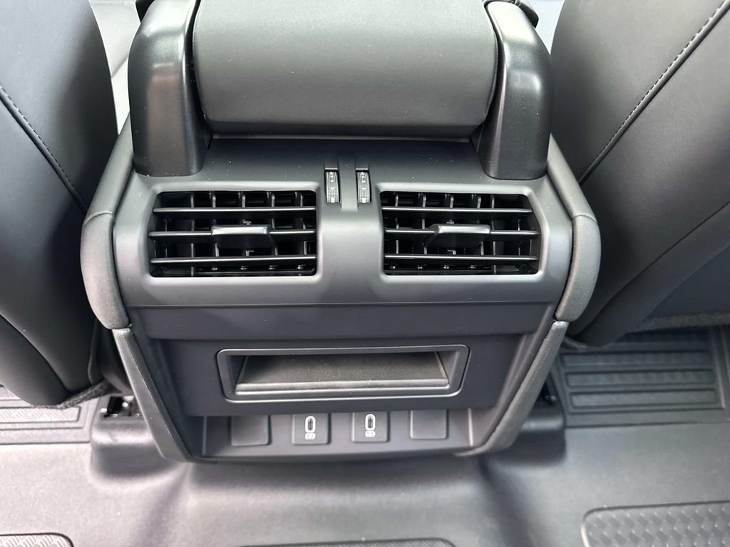 New 2026 Fuji White Land Rover S image 16