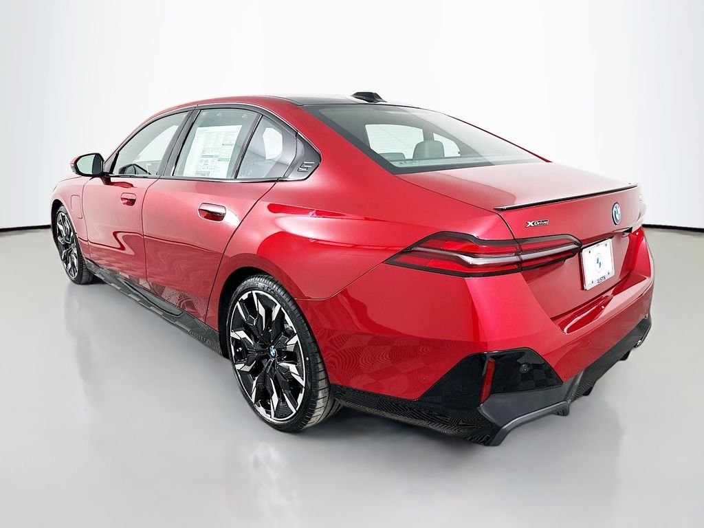 New 2027 Vegas Red Metallic BMW 550e xDrive image 7