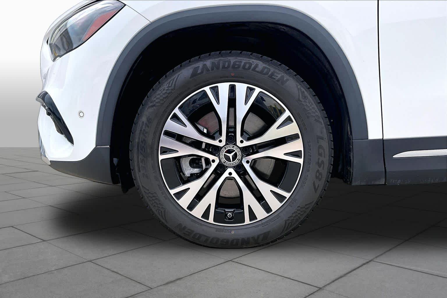 Used 2024 Polar White Mercedes-Benz GLA 250 image 11