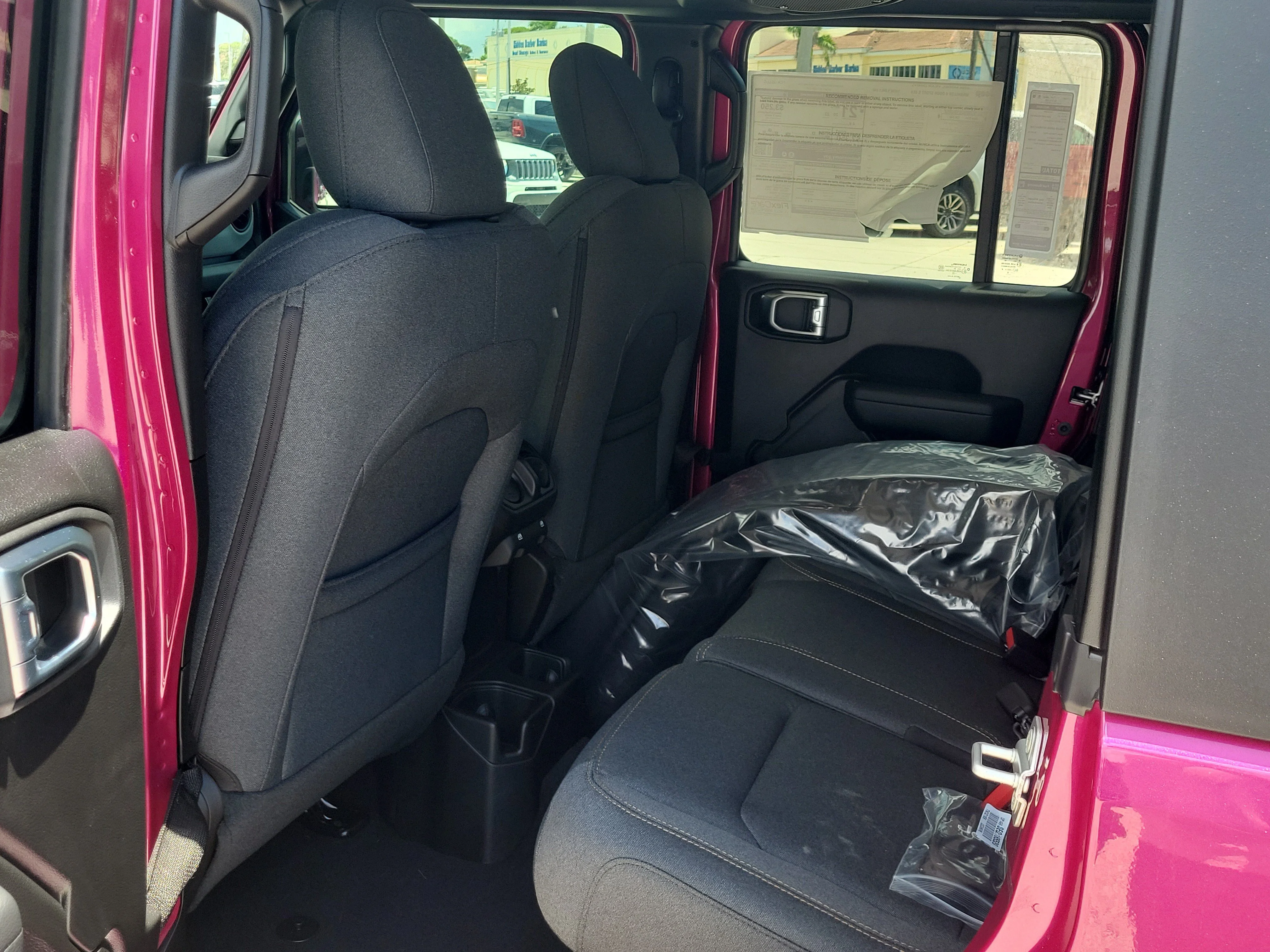 New 2026 Tuscadero Pearlcoat Jeep Sport S image 11