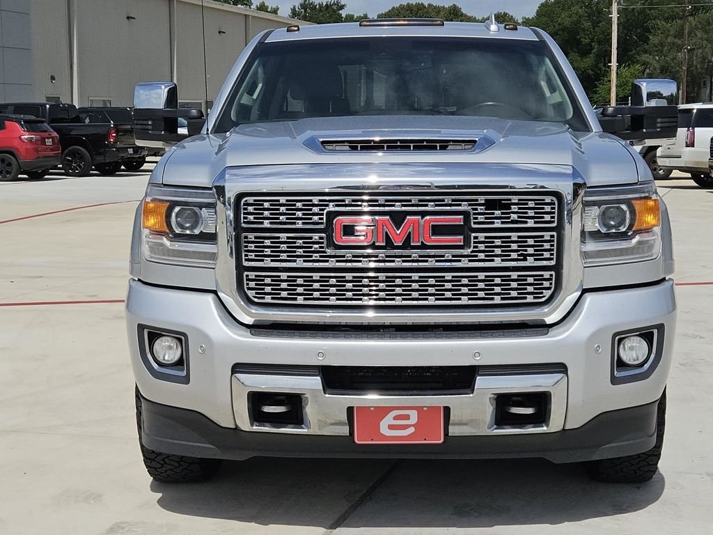 Used 2018 Silver GMC Denali image 2