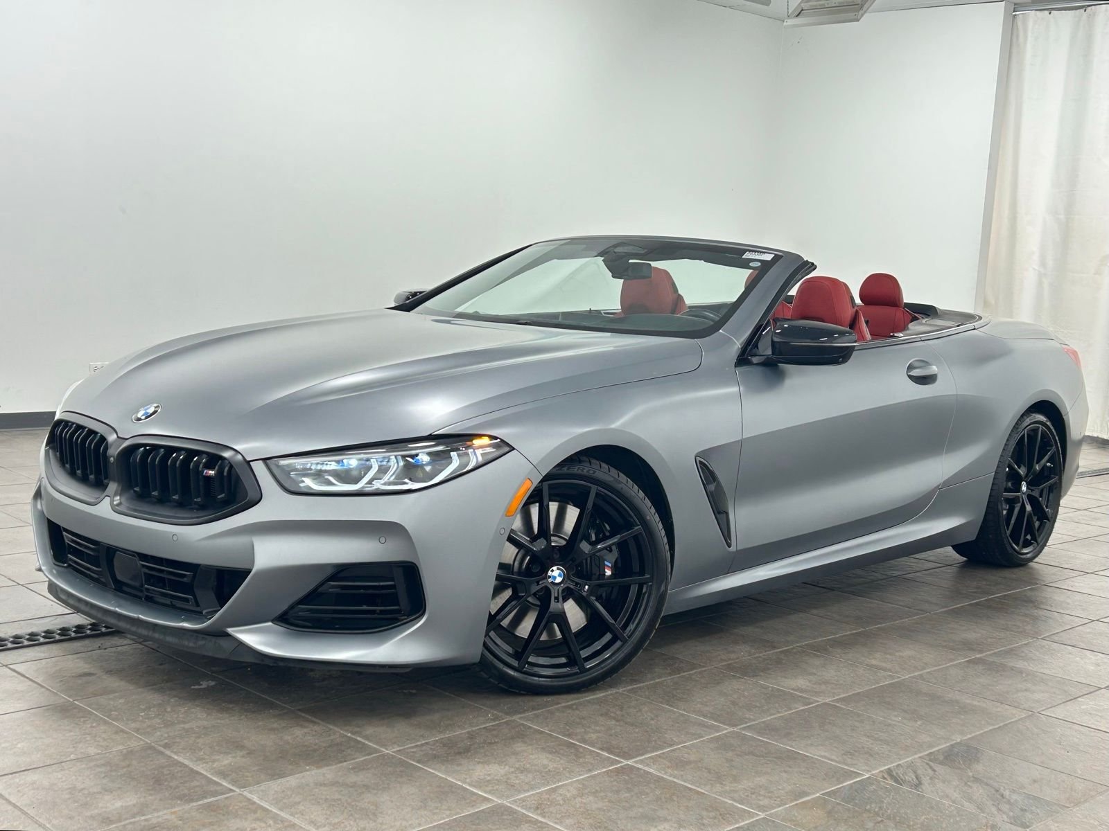 2024 BMW 8 Series M850i xDrive Convertible's photo
