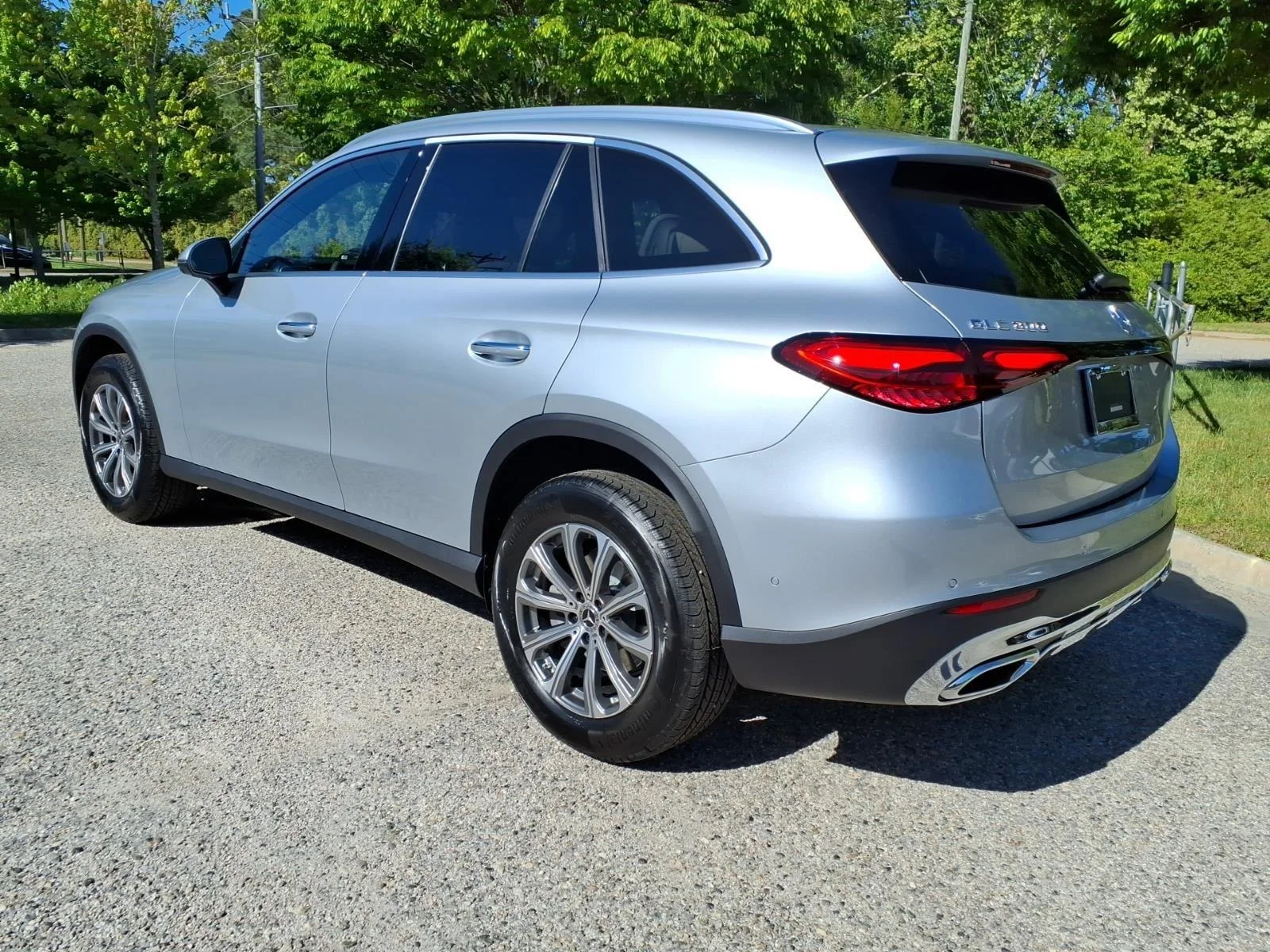New 2026 SILVER Mercedes-Benz GLC 300 image 8