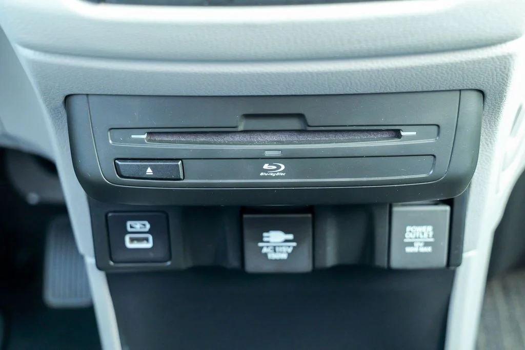 Used 2023 Gray Honda Elite image 53