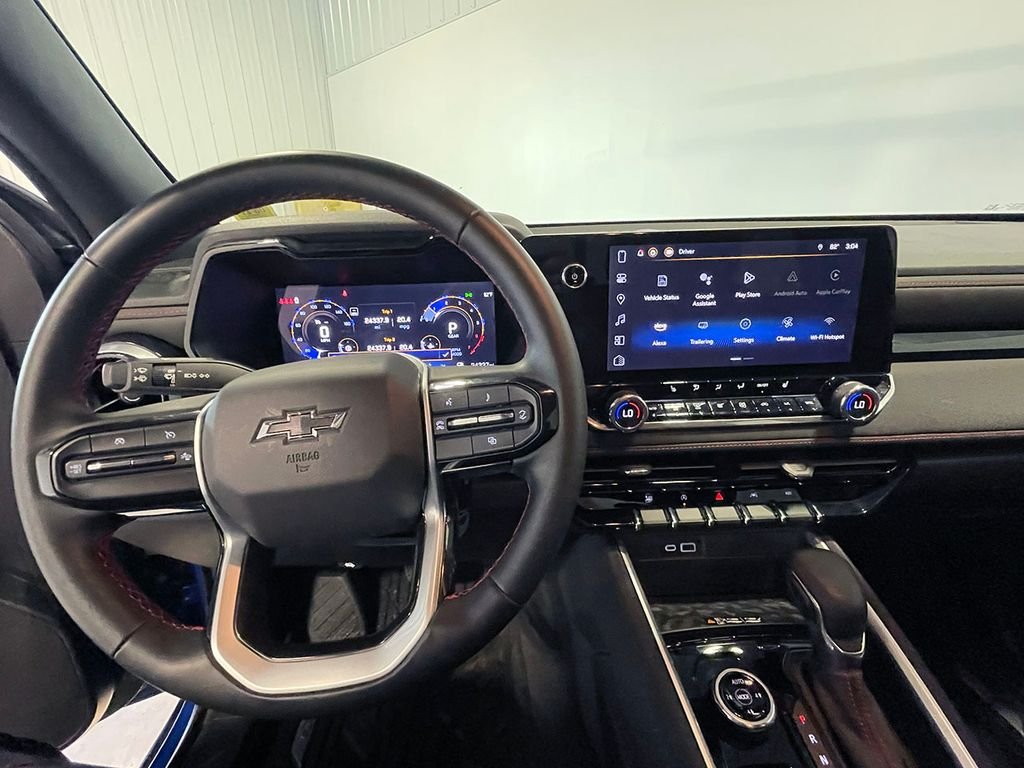Used 2024 Blue Chevrolet Z71 image 39
