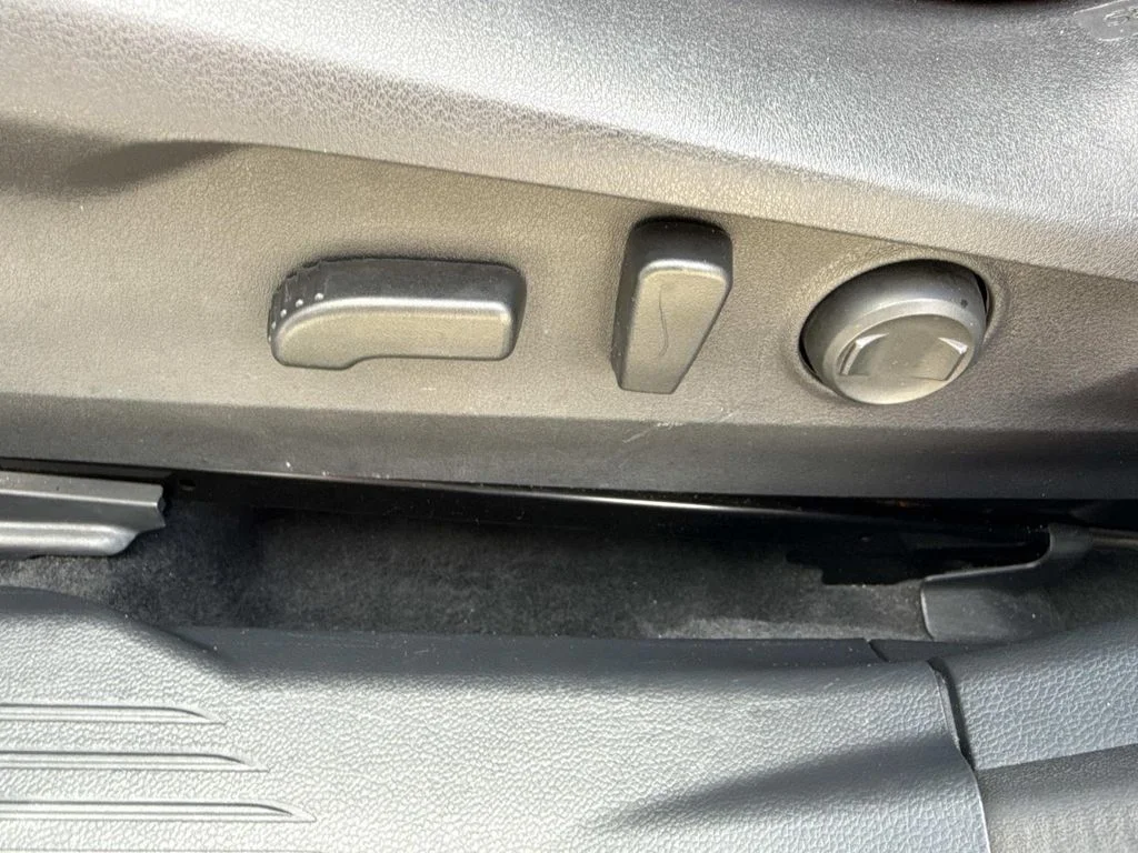Used 2023 Silver Subaru Wilderness image 27