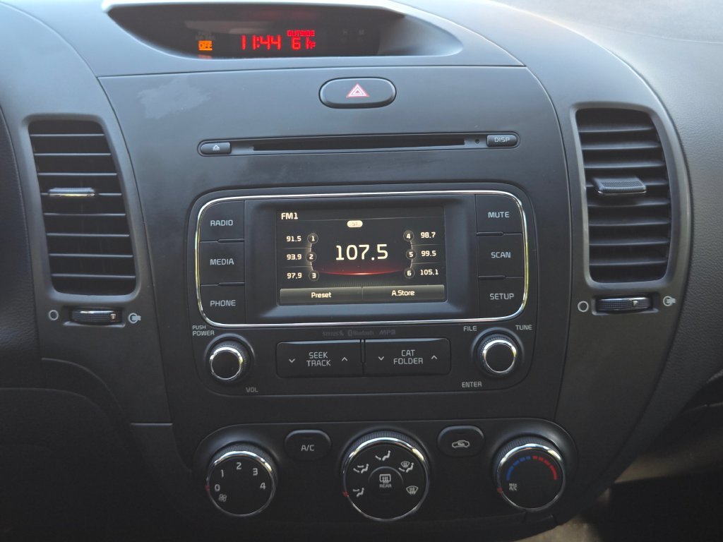 Used 2016 Aurora Black Kia LX image 27