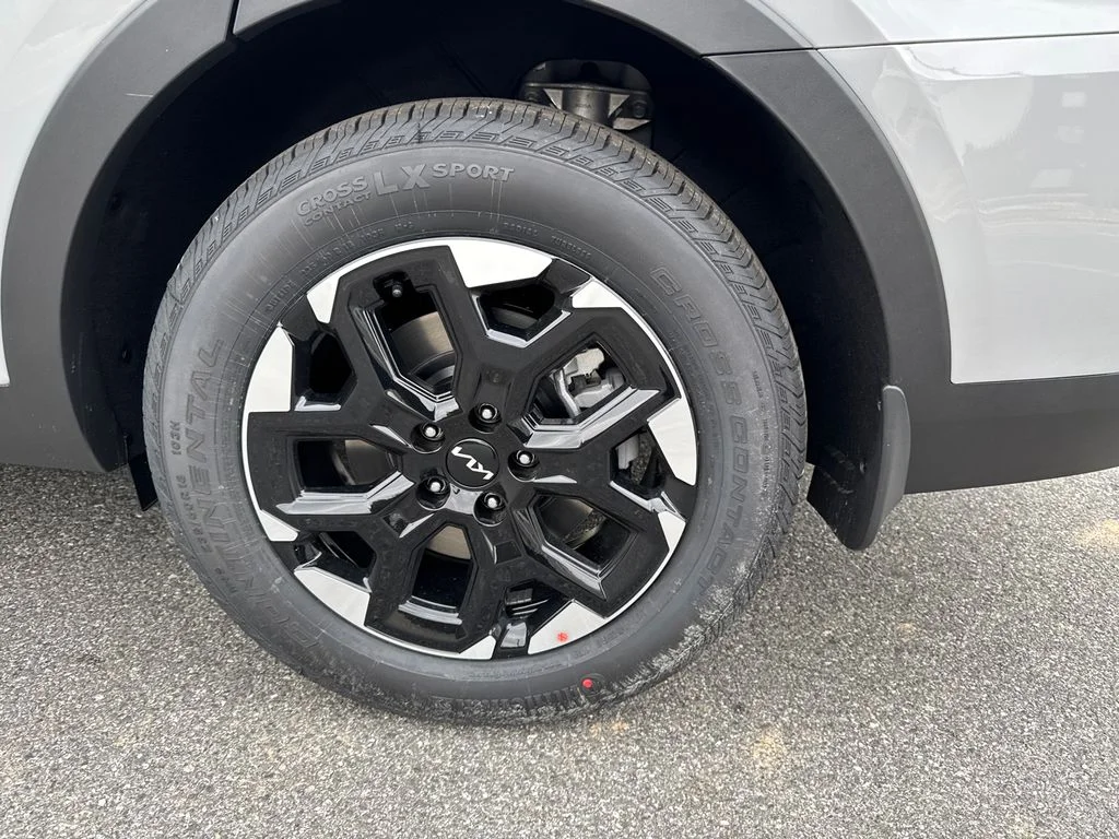 New 2026 Gray Kia S image 19